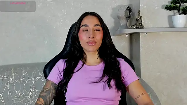 KAYLA BATISTA online show from July 2026 08:14:01 PM