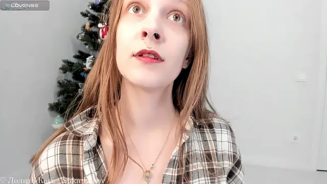 Snapshot of SolarAlice chatting on December 2024 09:02:01 PM SolarAlice online show from December 2024 09:02:01 PM