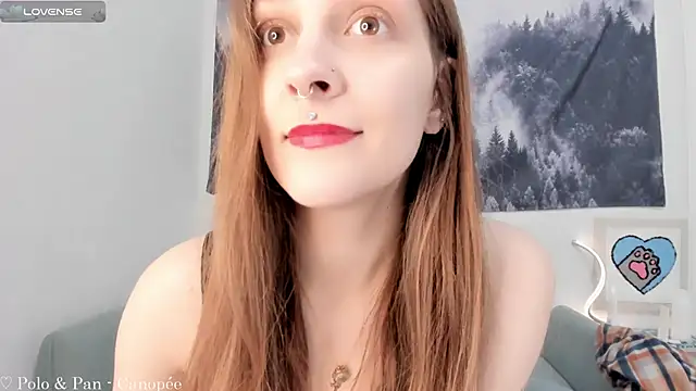 Snapshot of SolarAlice chatting on March 2025 09:16:01 PM SolarAlice online show from March 2025 09:16:01 PM