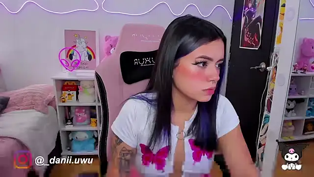 CuteDani  online show from March 2025 06:01:02 PM