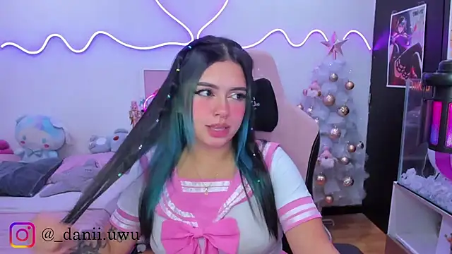 CuteDani  online show from November 2025 06:15:01 AM