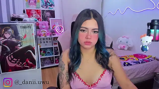 CuteDani  online show from January 2026 07:14:01 AM