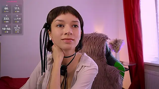 Snapshot of VivianLy_ chatting on March 2026 11:47:01 AM VivianLy online show from March 2026 11:47:01 AM