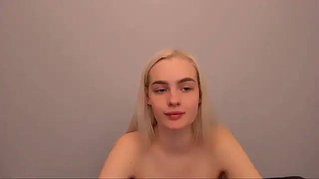 OliviaKisss online show from January 2026 08:47:01 PM