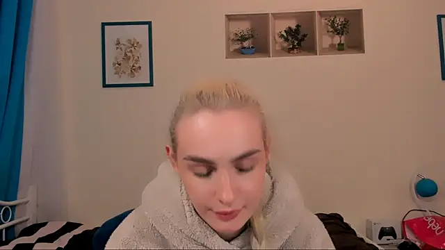 OliviaKisss online show from April 2026 05:34:01 PM