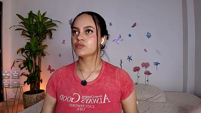 Snapshot of VICTORIABLACK_@xh chatting on February 2026 07:34:02 PM VICTORIABLACK xh online show from February 2026 07:34:02 PM