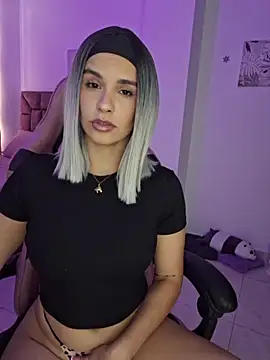 Snapshot of heyshaa chatting on November 2025 08:10:01 PM heyshaa online show from November 2025 08:10:01 PM