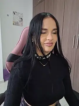 Snapshot of heyshaa chatting on January 2026 06:20:01 PM heyshaa online show from January 2026 06:20:01 PM