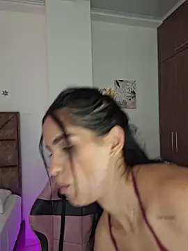 Snapshot of heyshaa chatting on February 2026 08:21:01 PM heyshaa online show from February 2026 08:21:01 PM