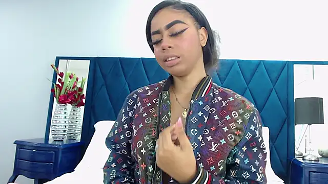 Tyra Kane online show from March 2025 07:41:01 AM