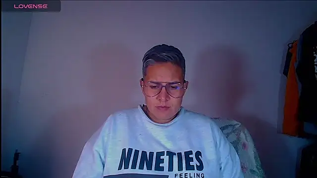 Snapshot of Yessi_rousse chatting on November 2025 07:26:02 PM Yessi rousse online show from November 2025 07:26:02 PM