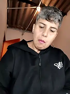 Snapshot of Yessi_rousse chatting on April 2026 12:28:01 PM Yessi rousse online show from April 2026 12:28:01 PM