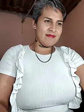 Yessi rousse online show from June 2026 02:14:02 AM