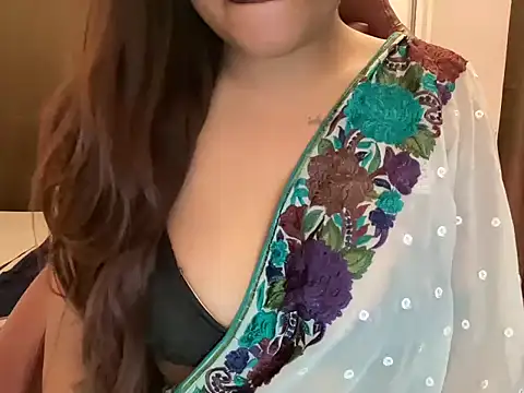 shanayaaa 1 online show from February 2026 10:13:02 PM