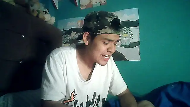 Snapshot of Valesh20 chatting on October 2025 01:27:02 AM Valesh20 online show from October 2025 01:27:02 AM