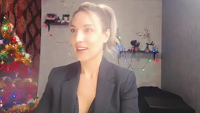 Snapshot of MillaXQueen chatting on December 2024 07:26:02 AM MillaXQueen online show from December 2024 07:26:02 AM