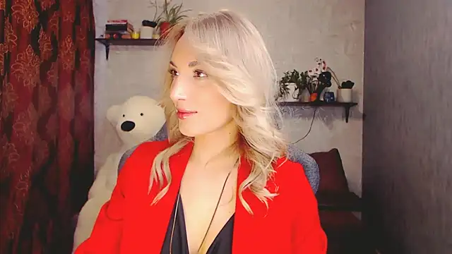 Snapshot of MillaXQueen chatting on March 2025 05:19:01 AM MillaXQueen online show from March 2025 05:19:01 AM