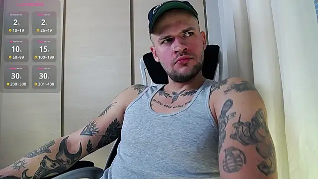 Snapshot of FindomJason chatting on December 2024 07:24:01 AM FindomJason online show from December 2024 07:24:01 AM