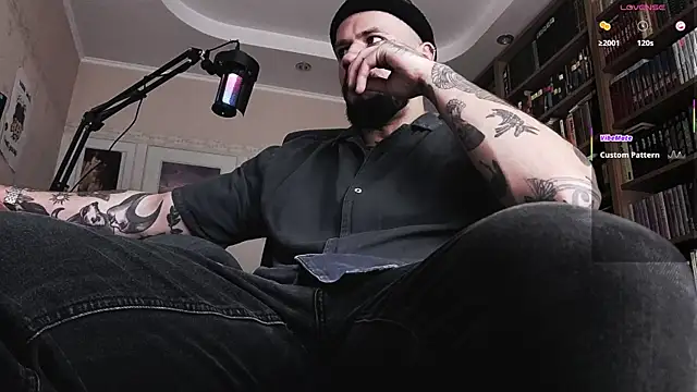 Snapshot of FindomJason chatting on October 2025 09:27:01 AM FindomJason online show from October 2025 09:27:01 AM