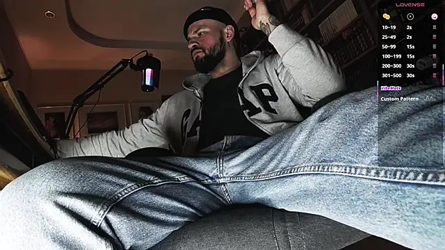 Snapshot of FindomJason chatting on October 2025 07:57:02 PM FindomJason online show from October 2025 07:57:02 PM