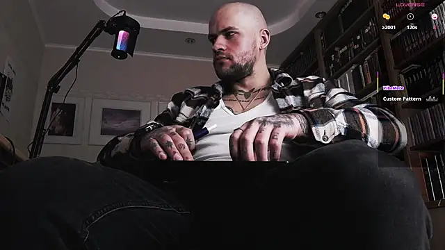 Snapshot of FindomJason chatting on November 2025 03:25:02 PM FindomJason online show from November 2025 03:25:02 PM