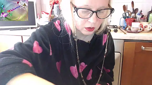 martachatte online show from November 2025 08:58:02 AM