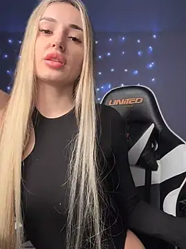 Snapshot of minalawarden chatting on March 2025 05:41:02 AM minalawarden online show from March 2025 05:41:02 AM