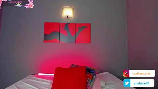 ariel35 online show from March 2025 01:20:02 AM