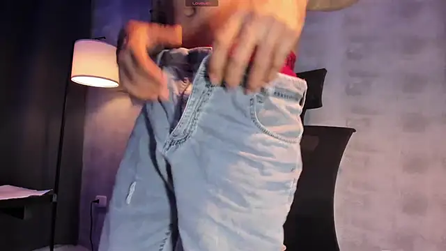 Snapshot of JesusOne chatting on March 2025 06:05:02 AM JesusOne online show from March 2025 06:05:02 AM