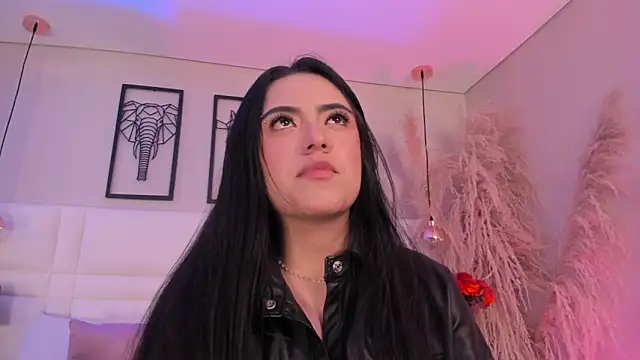 Rebeca jones online show from October 2025 12:39:02 PM