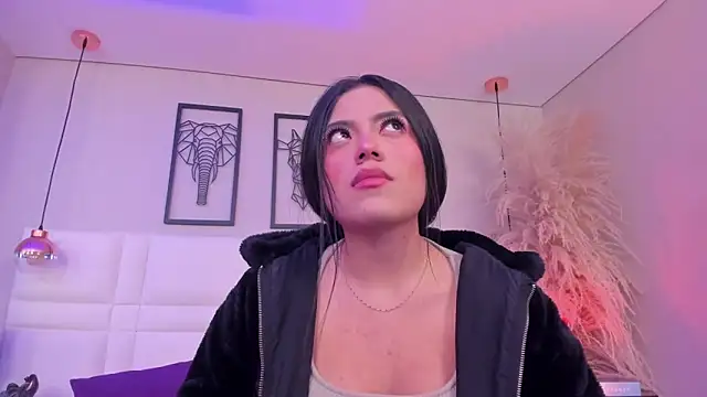 Rebeca jones online show from December 2025 12:01:02 PM