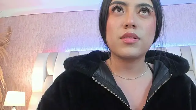 Rebeca jones online show from May 2026 12:24:01 PM