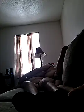 Snapshot of hungpenis210 chatting on February 2026 04:27:02 PM hungpenis210 online show from February 2026 04:27:02 PM