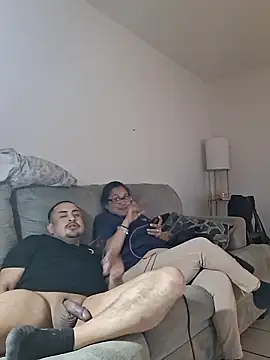 Snapshot of hungpenis210 chatting on February 2026 05:37:02 AM hungpenis210 online show from February 2026 05:37:02 AM