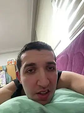 Snapshot of strange6696 chatting on February 2025 02:42:02 PM strange6696 online show from February 2025 02:42:02 PM