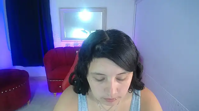 nathaly low1 online show from June 2026 12:28:02 PM