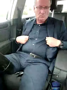 stiffandlubedxh online show from December 2024 09:08:02 PM