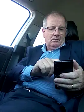 stiffandlubedxh online show from December 2024 02:04:02 AM