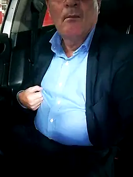 stiffandlubedxh online show from September 2025 08:25:01 AM