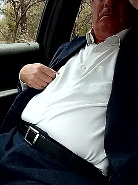 stiffandlubedxh online show from December 2025 02:27:01 AM