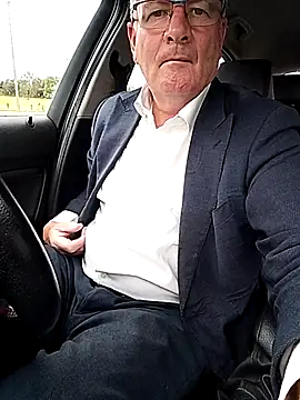 Snapshot of stiffandlubed@xh chatting on March 2026 09:30:01 PM stiffandlubedxh online show from March 2026 09:30:01 PM