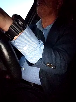 Snapshot of stiffandlubed@xh chatting on April 2026 08:17:01 PM stiffandlubedxh online show from April 2026 08:17:01 PM