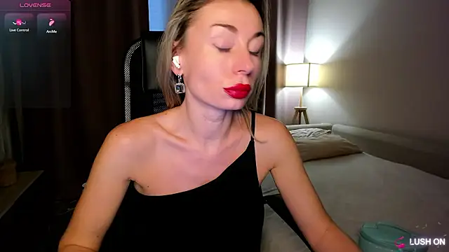 DannaEvan online show from February 2026 11:40:02 AM