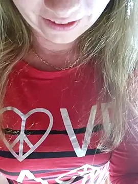 Snapshot of Pitufina_love chatting on September 2025 08:47:02 AM Pitufina love online show from September 2025 08:47:02 AM