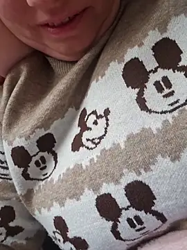 Snapshot of Pitufina_love chatting on February 2026 10:41:02 AM Pitufina love online show from February 2026 10:41:02 AM