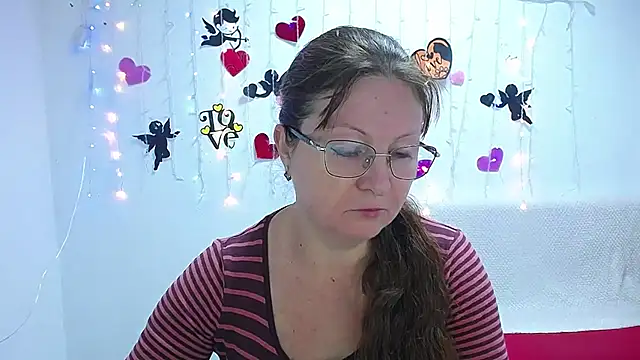 VanessaHotts online show from February 2025 06:45:01 AM