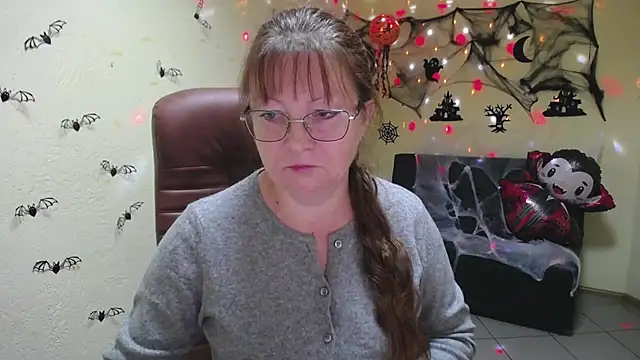 VanessaHotts online show from October 2025 05:08:01 AM