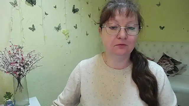 VanessaHotts online show from May 2026 05:03:02 AM