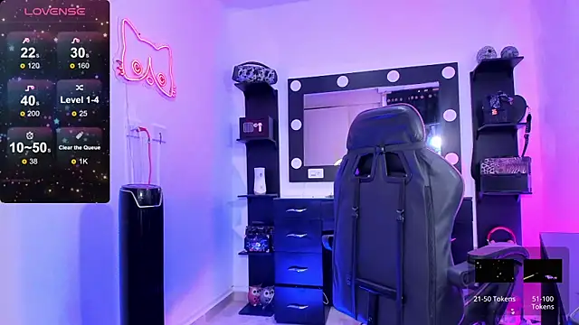 miss kitty online show from November 2025 01:27:02 AM