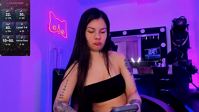 miss kitty online show from June 2026 07:51:01 PM
